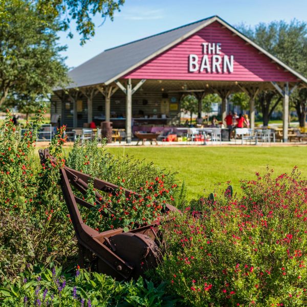 Harvest Amenities: The Red Barn